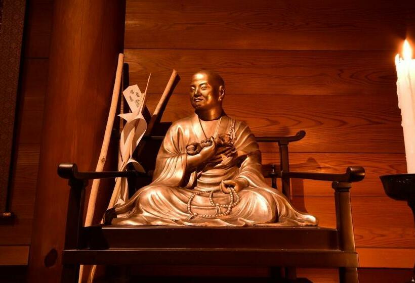 ریوکان 高野山 宿坊 大明王院  Koyasan Shukubo Daimyououin