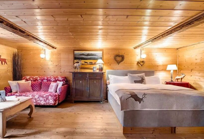 مبيت وإفطار Chalet Dei Fiori   & Apartment