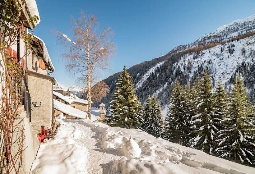 مبيت وإفطار Chalet Dei Fiori   & Apartment