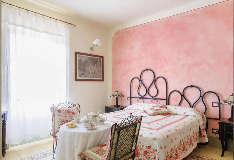 فندق Albergo Da Annita   Room Only