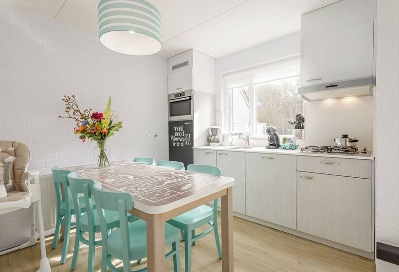 هتل Center Parcs Zandvoort Beach