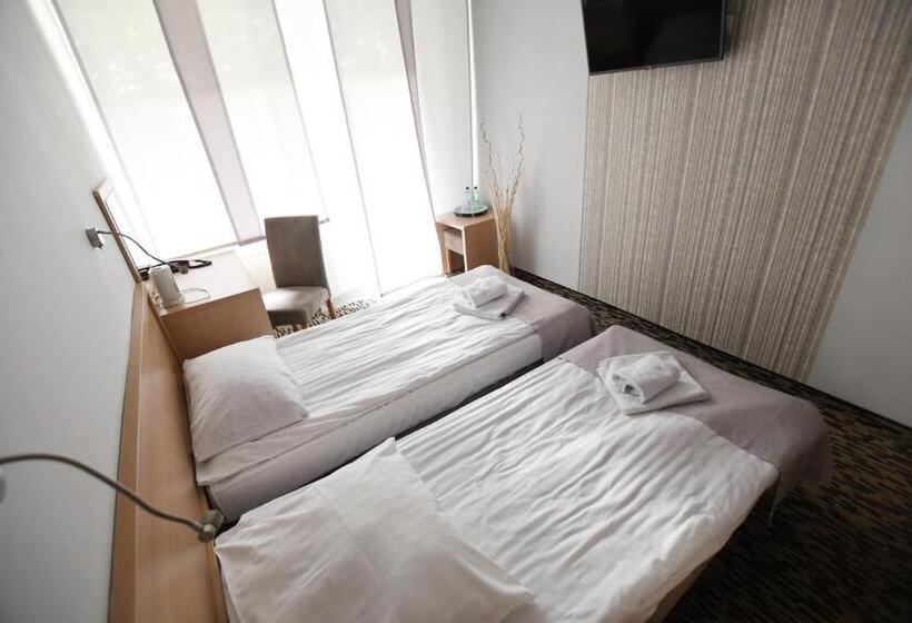 בית מלון כפרי Geovita Dźwirzyno