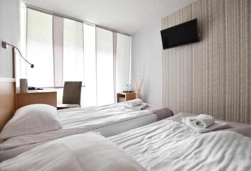 בית מלון כפרי Geovita Dźwirzyno