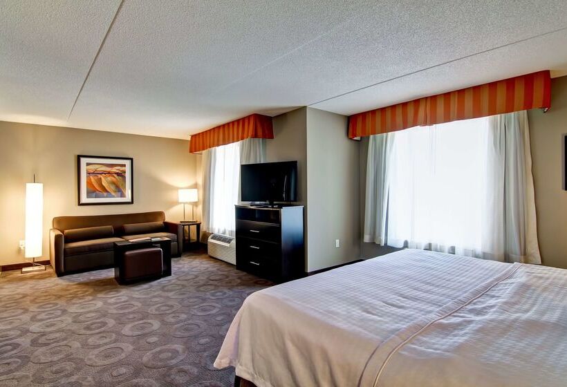 هتل Homewood Suites Ajax, Ontario, Canada