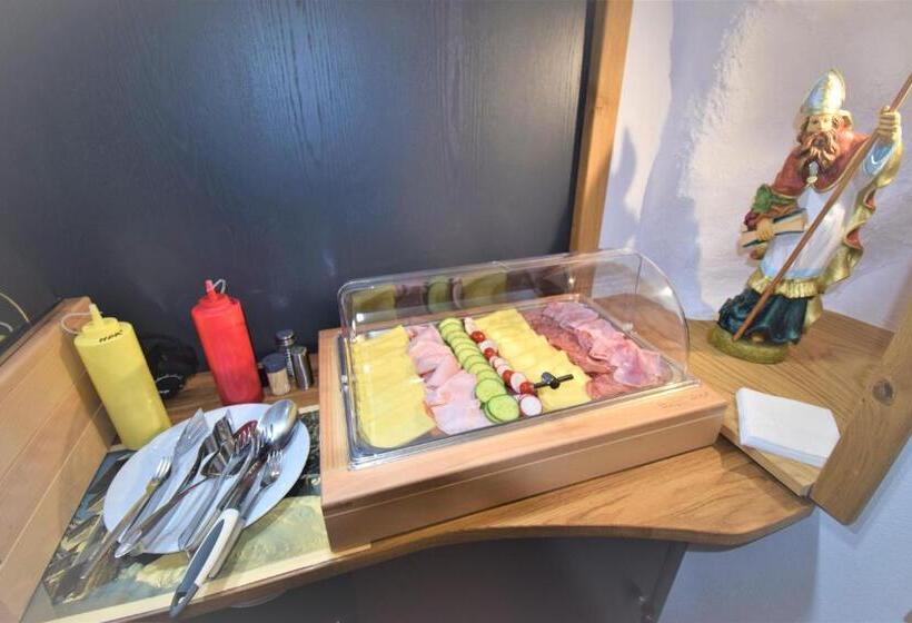 هتل Pension St. Moritz
