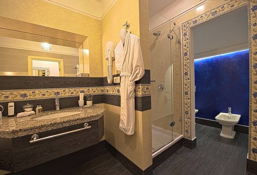 هتل Residence