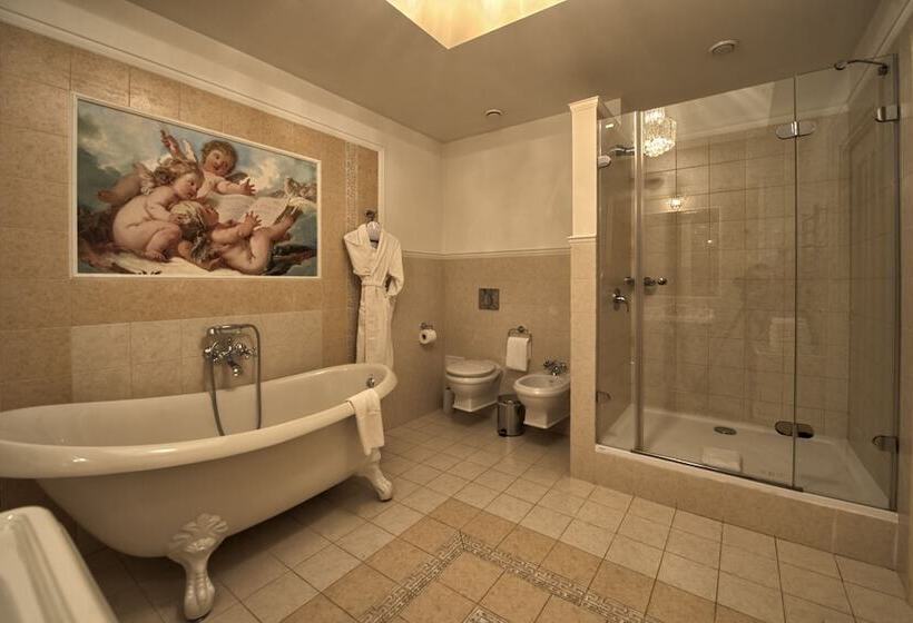 هتل Residence