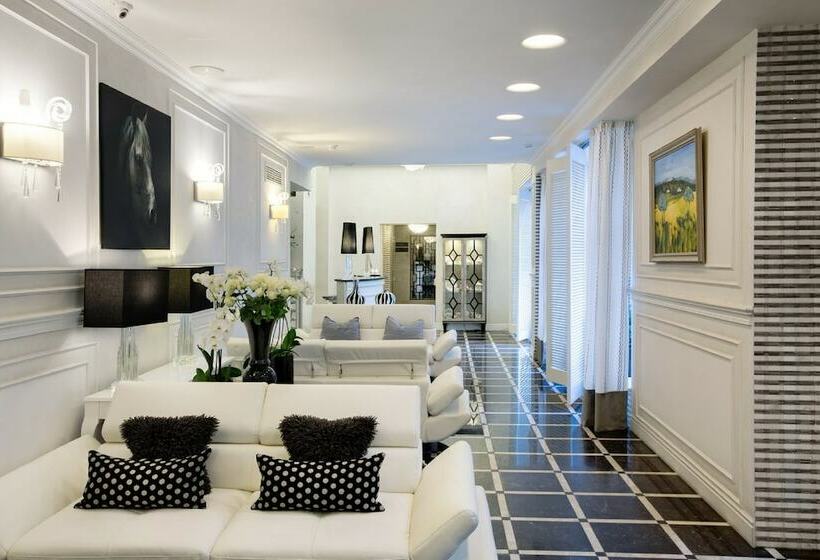 هتل Residence