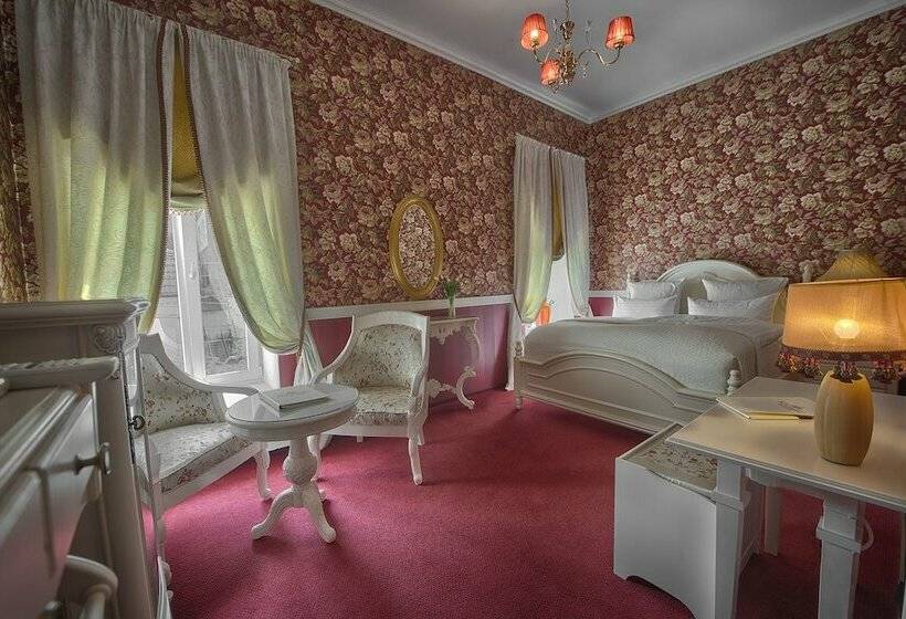 هتل Residence