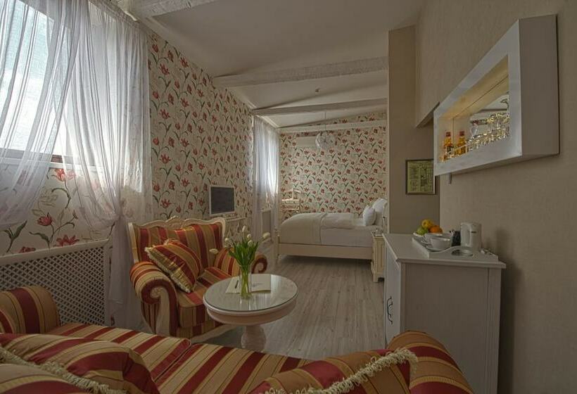 هتل Residence