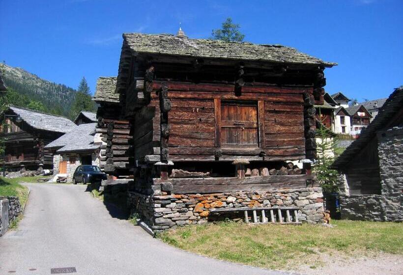 هتل Ristorante Walser