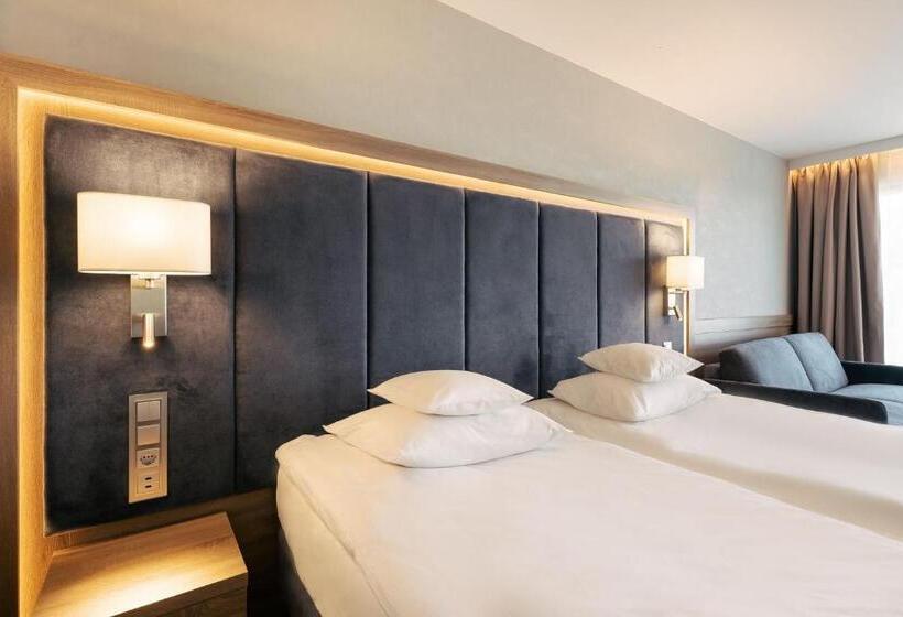 בית מלון כפרי Senator