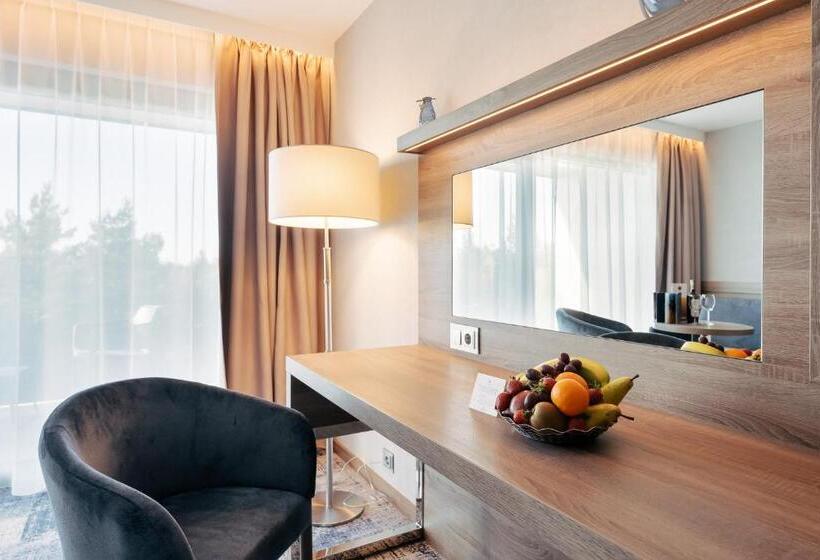 בית מלון כפרי Senator