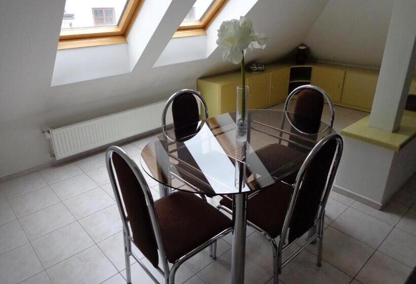 هتل Vacek Pod Věží