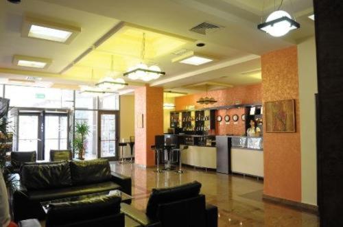 هتل Yaky Center