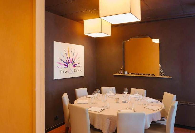 مُتل King, By R Collection Hotels