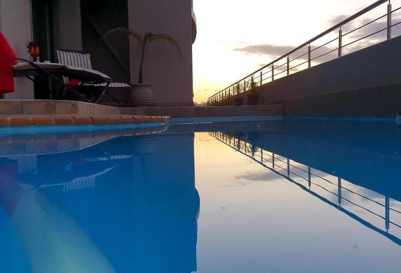 פנסיון Bartnique Guesthouse