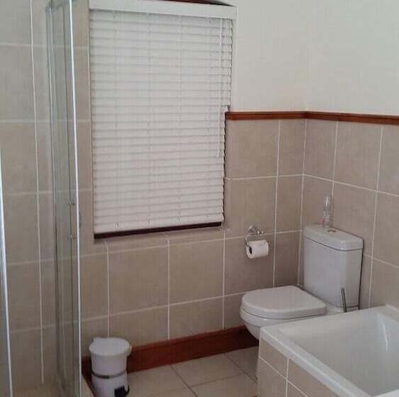 Пансион Berg En Zee Guesthouse