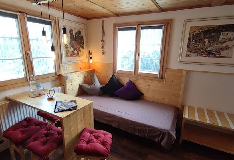 ペンション Gasthaus Alpina