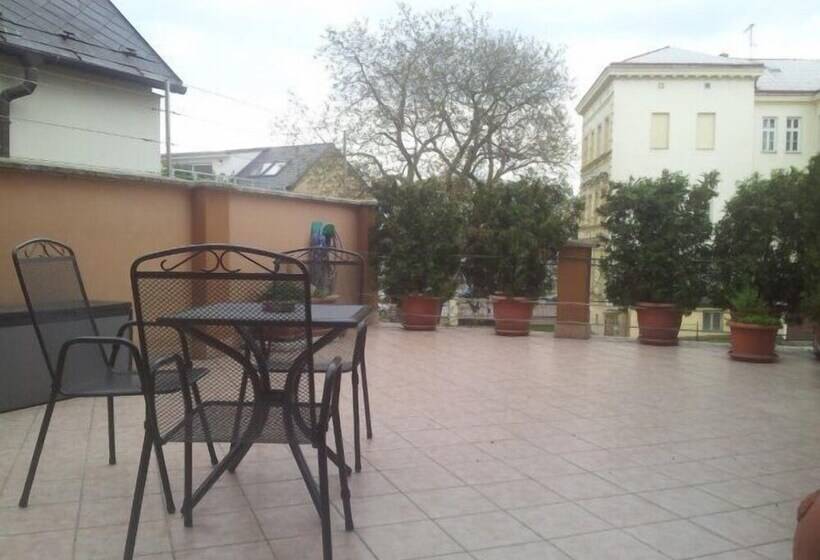 پانسیون Penzion Kroměříž