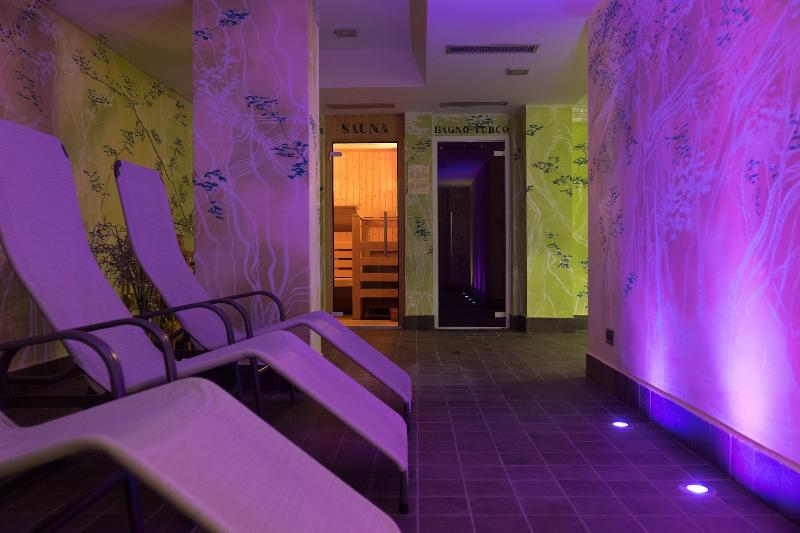 T Ami Hotel Resort Spa