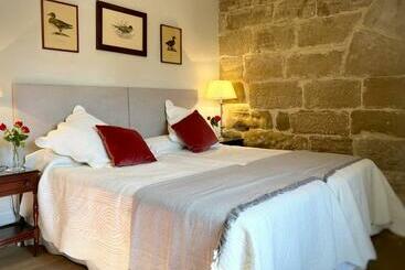 تختخواب و صبحانه Castillo De Corvinos