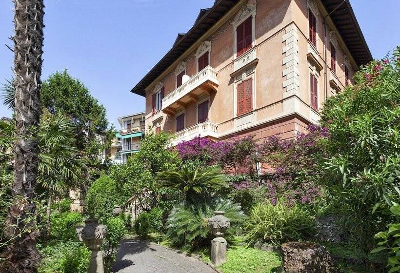 Luxury Central Design Apartment