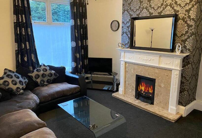 St Pauls Rd   Townhouse Accommodation