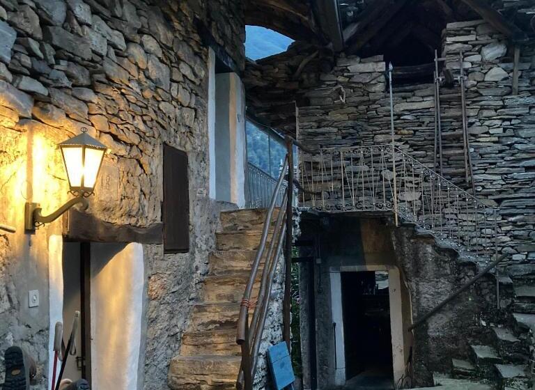 Casa Bruja Tradizionale Rustico Ticinese