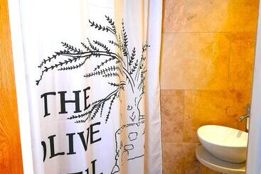 هتل The Olive Well