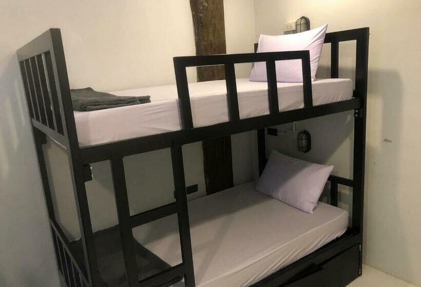 هاستل Social Quarters