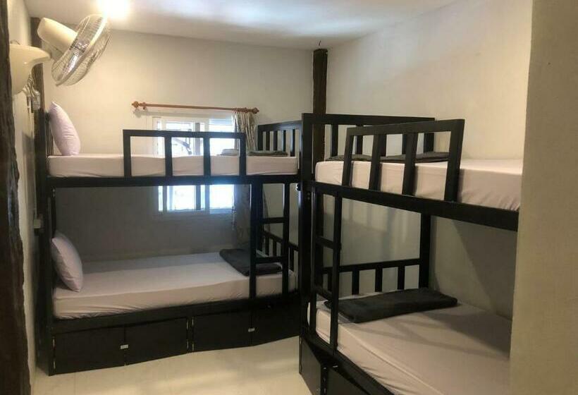 فندق صغير Social Quarters