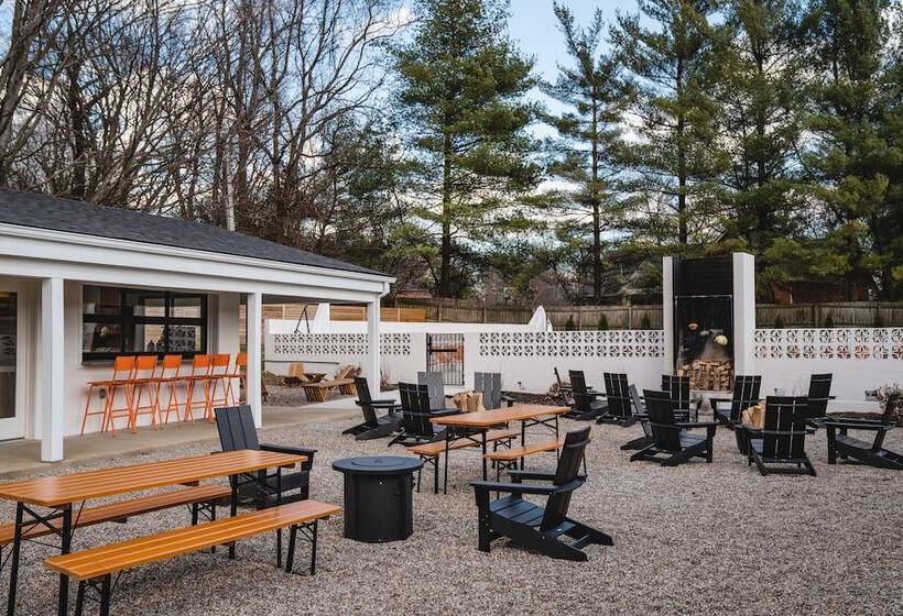 Отель Bardstown Motor Lodge