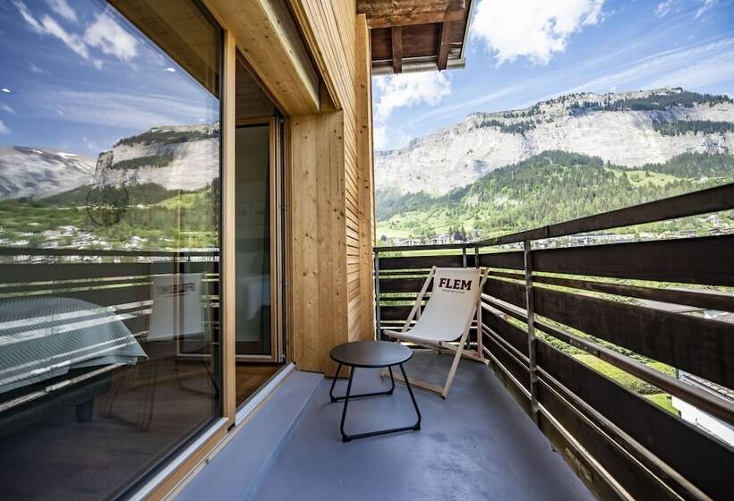 هتل Flem Mountain Lodge