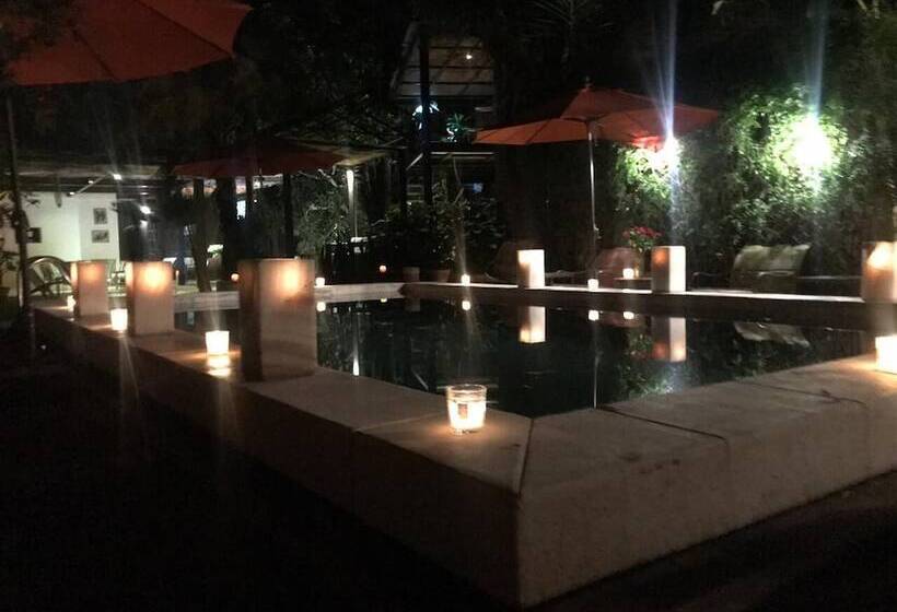 هتل Casa Limon Malinalco