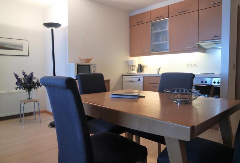 Seaview, Deurloo 53 12 Cadzand