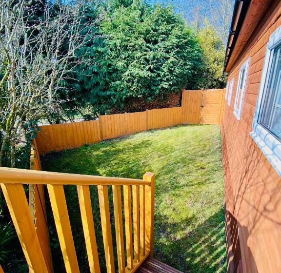 The Beehive Stunning Views Hot Tub Romantic