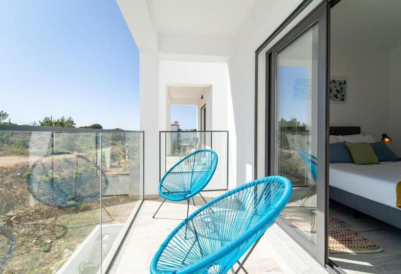 A Gaivota   Walking Distance To Monte Clerigo And Amoreira Beaches
