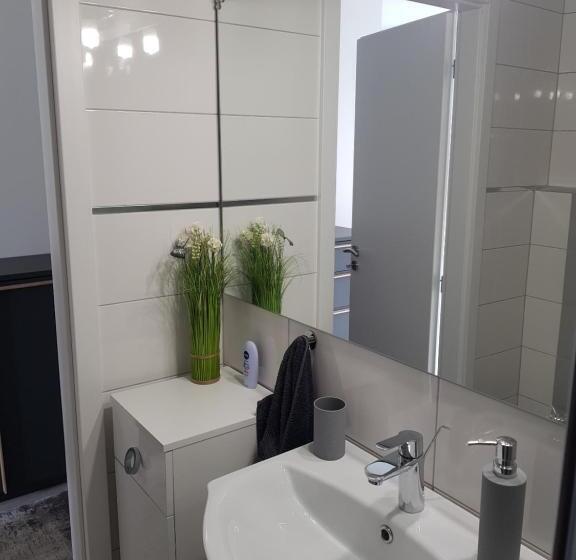 Alex Apartman