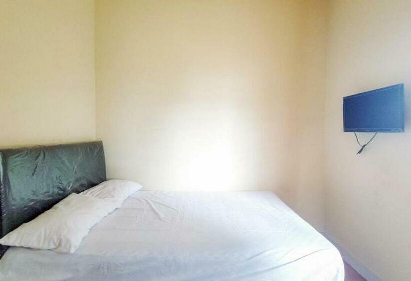 هتل Chandra Graha Guesthouse Palu