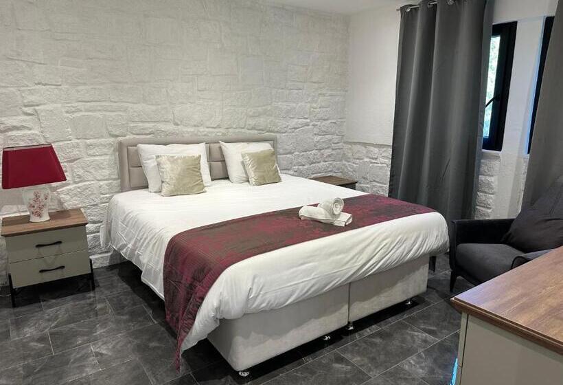 בית מלון כפרי Hôtel Parc Les Cigognes   Albé