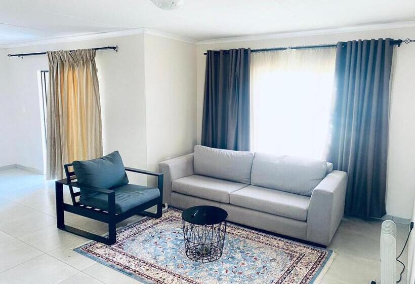 ペンション Tranquility Guesthouse