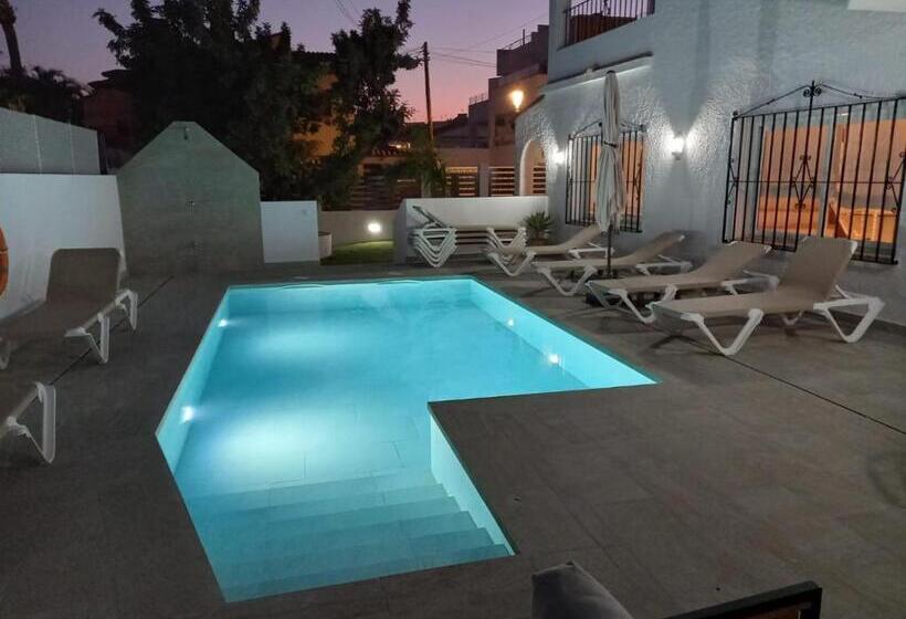 Villa El Algarrobo
