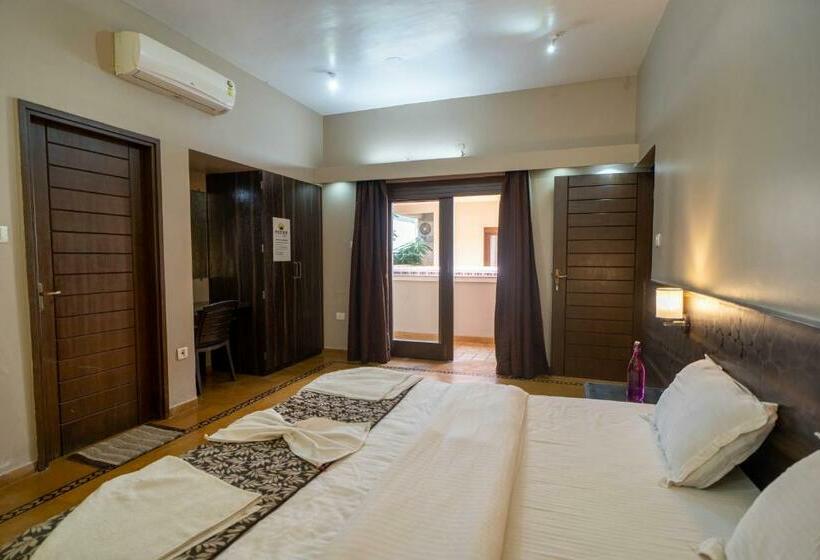 Aveeno Villas & Resort Calangute, Saligaon