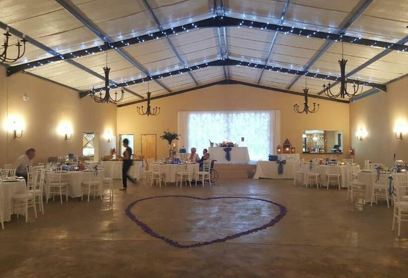 住宿加早餐  Rooiberg Resort & Events Venue