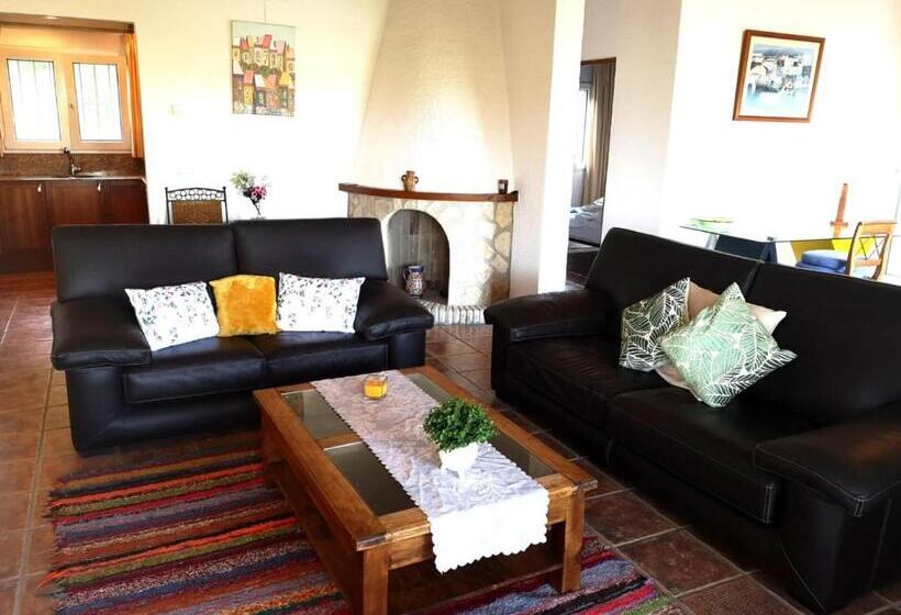 Casa Karma Villa With Private Pool And Views