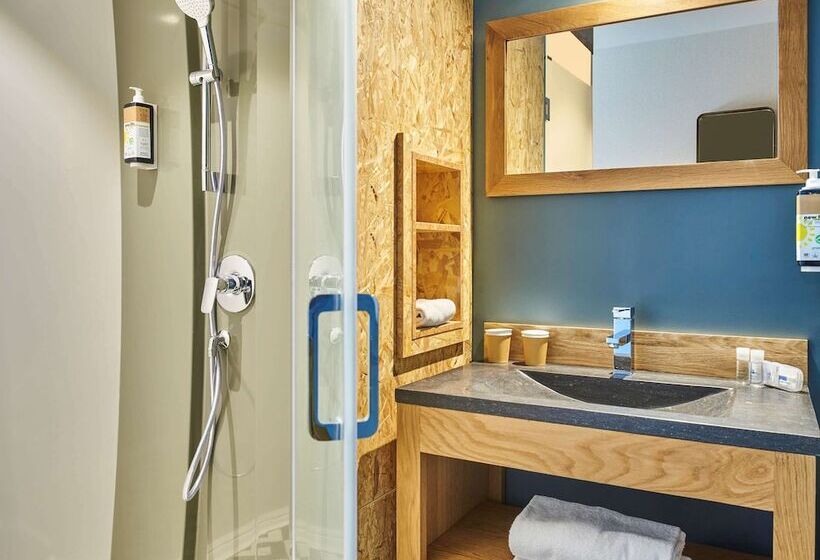 هتل Ibis Budget Paris Porte De La Chapelle   Aréna