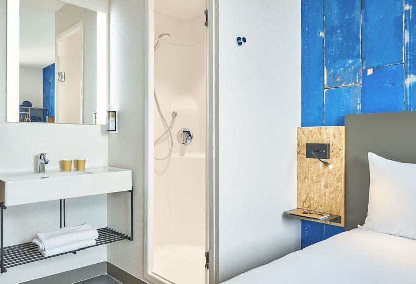 هتل Ibis Budget Paris Porte De La Chapelle   Aréna