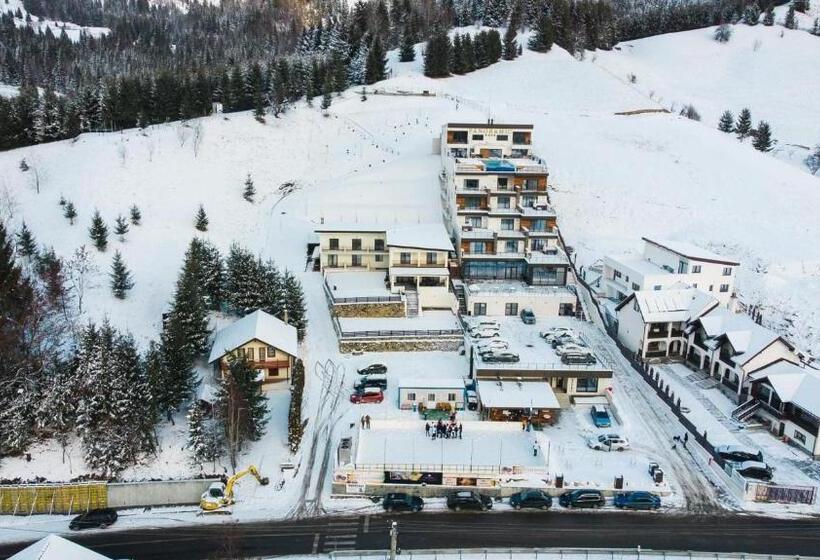 پانسیون Alpin House Colibita
