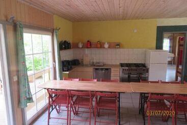 هاستل Gruppenbungalow Waldhaus Am Ferienpark